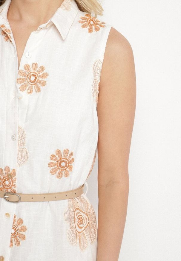 Born2be - Jasnobeżowa Bawełniana Sukienka Koszulowa w Haftowane Kwiaty z Paskiem z Klamrą Turivana. Okazja: na co dzień. Kolor: beżowy. Materiał: bawełna. Wzór: haft, kwiaty. Typ sukienki: koszulowe. Styl: casual, elegancki, klasyczny