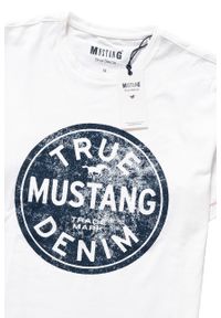 Mustang - MUSTANG T SHIRT Printed Tee CLOUD DANCER 1007070 2020. Wzór: nadruk #4