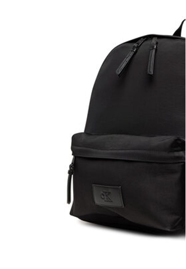 Calvin Klein Jeans Plecak Metro Nylon Backpack 43 LV04G3131G Czarny. Kolor: czarny. Materiał: materiał