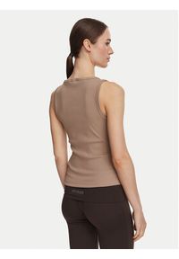 Guess Top W6YP30 K4380 Brązowy jasny Slim Fit. Kolor: brązowy. Materiał: syntetyk #4