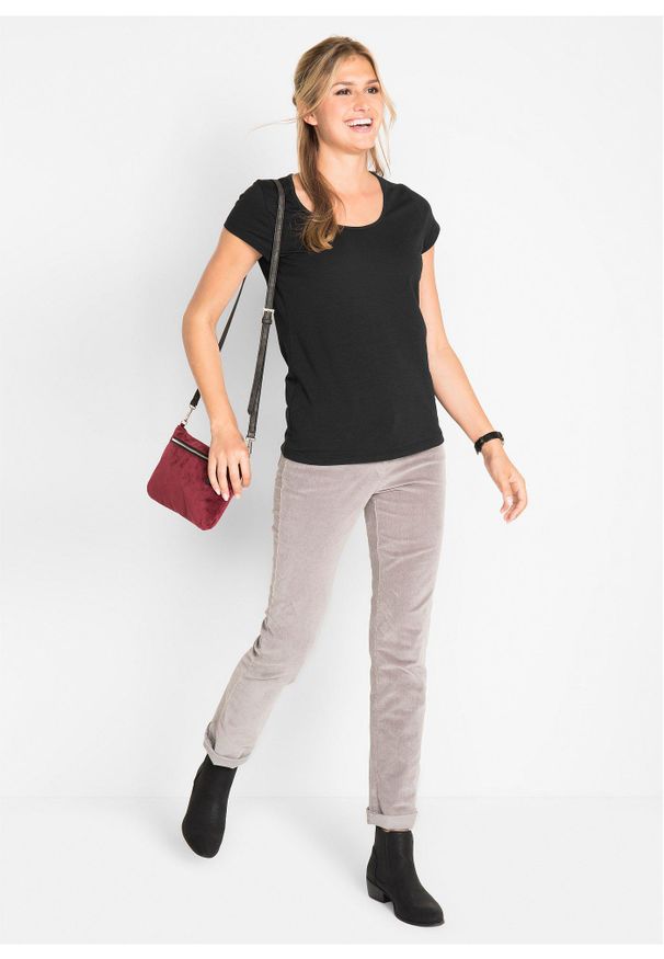 bonprix - Dopasowany T-shirt. Okazja: na co dzień. Kolor: czarny. Materiał: materiał, bawełna. Długość rękawa: krótki rękaw. Długość: krótkie. Styl: casual