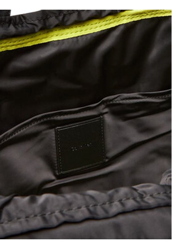 Calvin Klein Torba Tech Utility Tote LV04G3148G Czarny. Kolor: czarny. Materiał: materiał