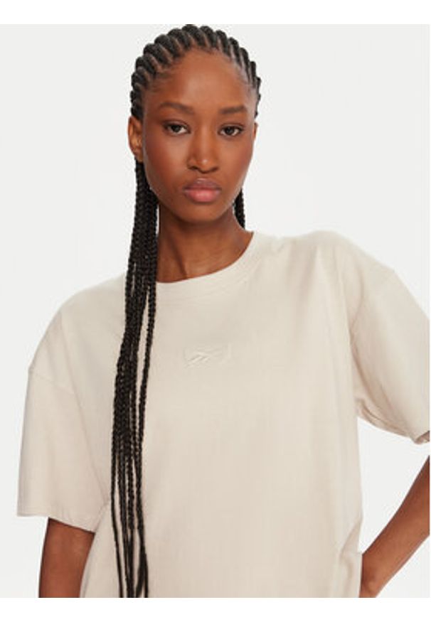 Reebok T-Shirt RK25315CCW Beżowy Regular Fit. Kolor: beżowy. Materiał: bawełna