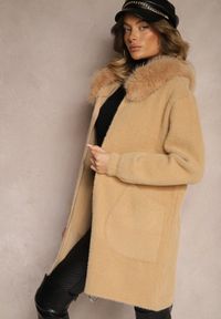 Renee - Ciemnobeżowy Rozpinany Płaszcz z Wiskozą Wełną i Futerkiem Xesalttia. Okazja: do pracy. Kolor: beżowy. Materiał: wiskoza, futro, wełna. Styl: elegancki