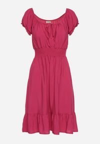 Born2be - Fuksjowa Wiskozowa Sukienka z Gumkami w Pasie Ściągana przy Dekolcie z Falbanką Tiimamla. Okazja: na spacer. Kolor: różowy. Materiał: wiskoza. Długość rękawa: krótki rękaw #3