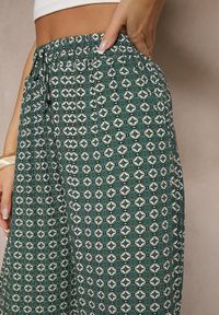 Renee - Zielone Spodnie o Szerokim Kroju High Waist z Geometrycznym Wzorem Farisia. Stan: podwyższony. Kolor: zielony. Materiał: bawełna. Wzór: geometria. Styl: elegancki #3