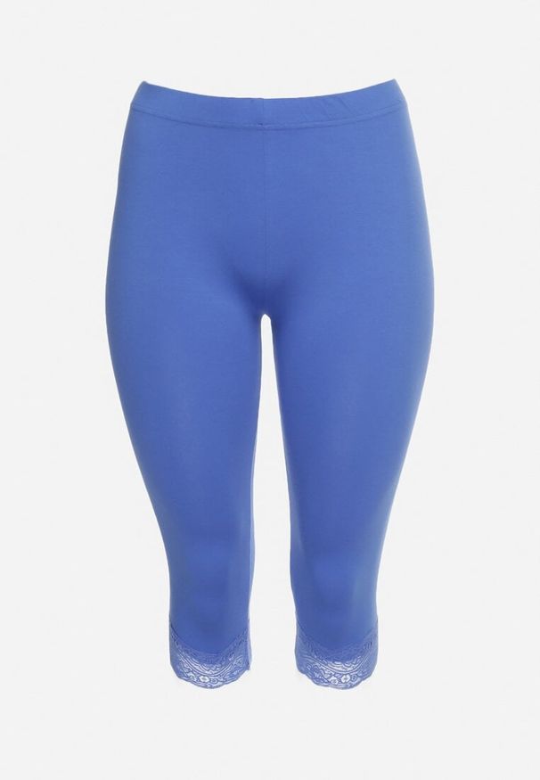 Born2be - Niebieskie Spodnie Bawełniane Legginsy 3/4 z Koronką Amaratna. Okazja: na co dzień. Stan: podwyższony. Kolekcja: plus size. Kolor: niebieski. Materiał: bawełna, koronka. Wzór: koronka. Styl: casual, elegancki