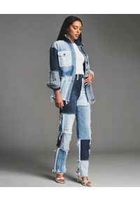 RETROFETE - Patchworkowa koszula jeansowa. Kolor: niebieski. Materiał: jeans. Długość rękawa: długi rękaw. Długość: długie #3