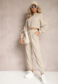Renee - Beżowy Komplet Dresowy ze Spodniami Joggerami i Bluzą z Kapturem Fomstia. Kolor: beżowy. Materiał: dresówka