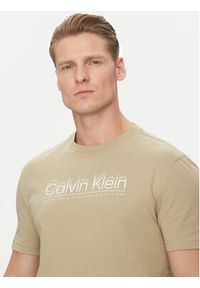 Calvin Klein T-Shirt Double Logo K10K114149 Beżowy Regular Fit. Kolor: beżowy. Materiał: bawełna #3