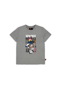 Koszulka dziecięca LEGO NINJAGO Tano 212 z organicznej bawełny, szara.. Kolor: szary. Materiał: bawełna. Długość rękawa: krótki rękaw. Długość: krótkie. Wzór: nadruk. Sezon: lato #1