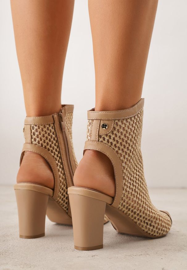 Born2be - Beżowe Plecione Botki na Słupku ze Skórzaną Wkładką i Odkrytą Piętą i Palcami Tesane. Okazja: na co dzień, na randkę. Zapięcie: zamek. Kolor: beżowy. Materiał: skóra. Obcas: na słupku. Styl: elegancki, casual