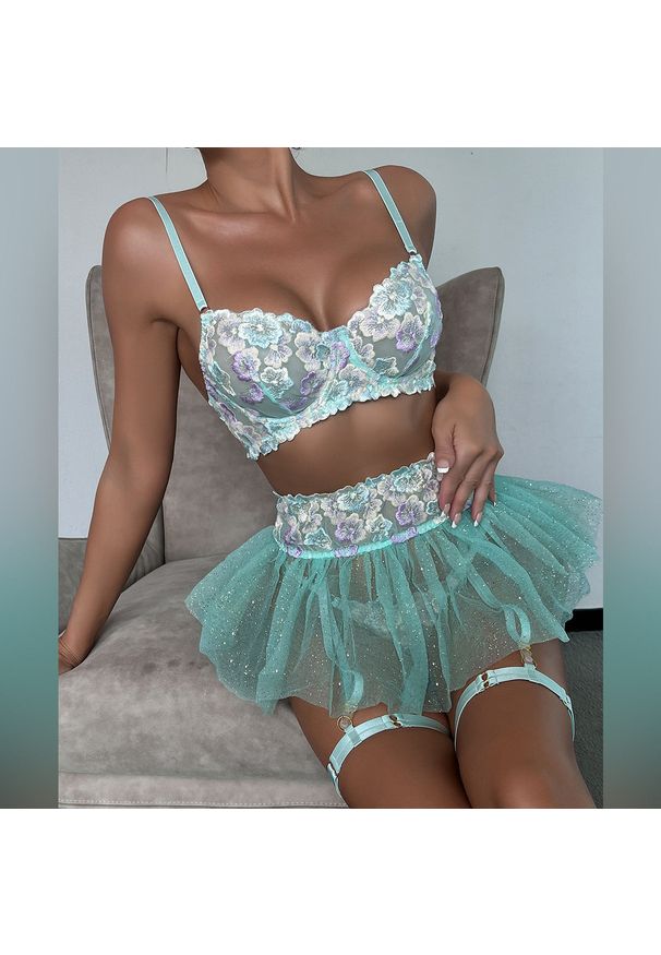 Intica - Komplet bielizny z delikatnymi zdobieniami na każdą okazję Idalina. Kolor: wielokolorowy. Materiał: materiał. Wzór: aplikacja