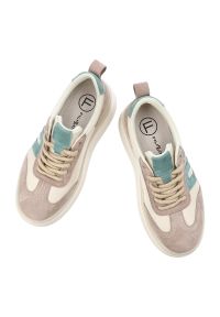 Sneakersy damskie Filippo, cholewka ze skóry naturalnej zamszowej z kontrastowymi panelami klasyczne sznurowanie masywna platformowa podeszwa, beżowe. Zapięcie: sznurówki. Kolor: beżowy. Materiał: skóra, zamsz. Szerokość cholewki: normalna #6