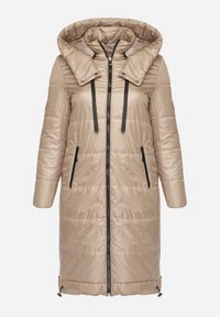 Born2be - Beżowa Przejściowa Kurtka Pikowana z Kapturem i Suwakami po Bokach Fesunela. Okazja: na co dzień. Typ kołnierza: kaptur. Kolekcja: plus size. Kolor: beżowy. Materiał: jeans. Sezon: jesień. Styl: klasyczny, casual #3