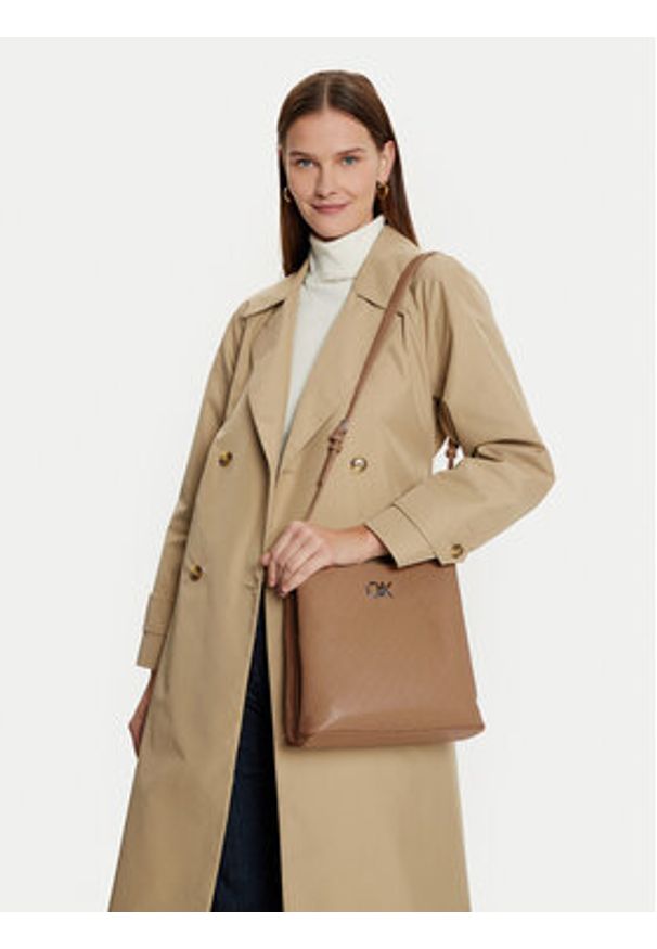 Calvin Klein Torebka Ck Convertible Bucket Bag_Mono K60K613137 Brązowy. Kolor: brązowy. Materiał: skórzane
