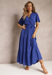 Renee - Granatowa Rozkloszowana Sukienka z Wiązanym Paskiem Adotine. Kolor: niebieski. Materiał: materiał. Sezon: lato, wiosna