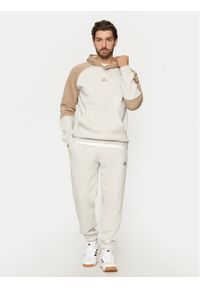 Adidas - adidas Dres Fleece Colorblock IY6671 Beżowy Regular Fit. Kolor: beżowy. Materiał: bawełna