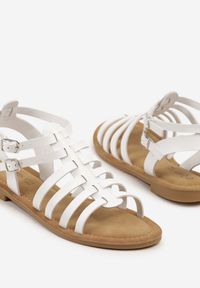 Born2be - Białe Sandały Typu Rzymianki Ziresea. Okazja: na co dzień. Zapięcie: sprzączka. Kolor: biały. Materiał: jeans. Obcas: na obcasie. Styl: elegancki, casual #3
