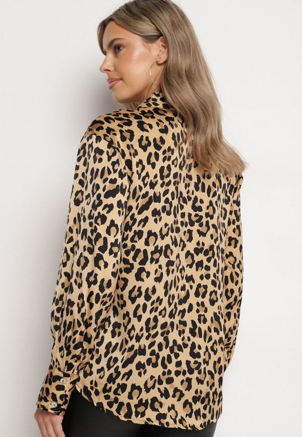 Born2be - Brązowa Panterkowa Koszula z Bawełny Miatheira. Kolor: brązowy. Materiał: bawełna. Długość rękawa: długi rękaw. Długość: długie