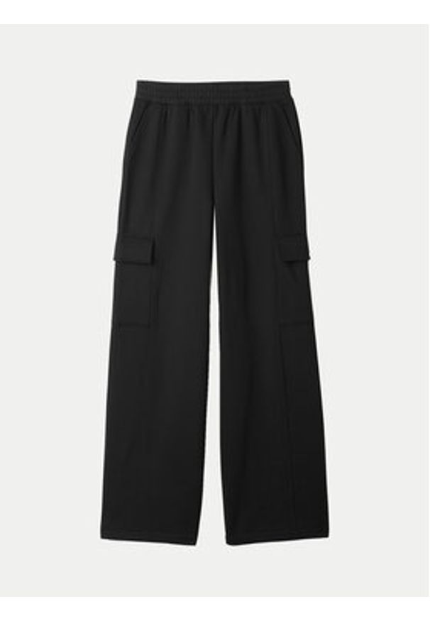 GAP - Gap Spodnie dresowe 523564-01 Czarny Relaxed Fit. Kolor: czarny. Materiał: bawełna