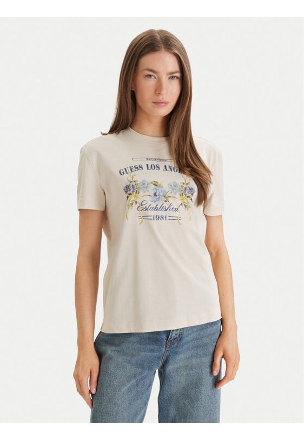 Guess T-Shirt W6GI27 K3160 Beżowy Regular Fit. Kolor: beżowy. Materiał: bawełna