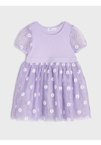 Sinsay - Prążkowana sukienka z tiulową spódnicą i haftowanymi kwiatuszkami - fioletowy. Kolor: fioletowy. Materiał: prążkowany, tiul. Wzór: haft #1