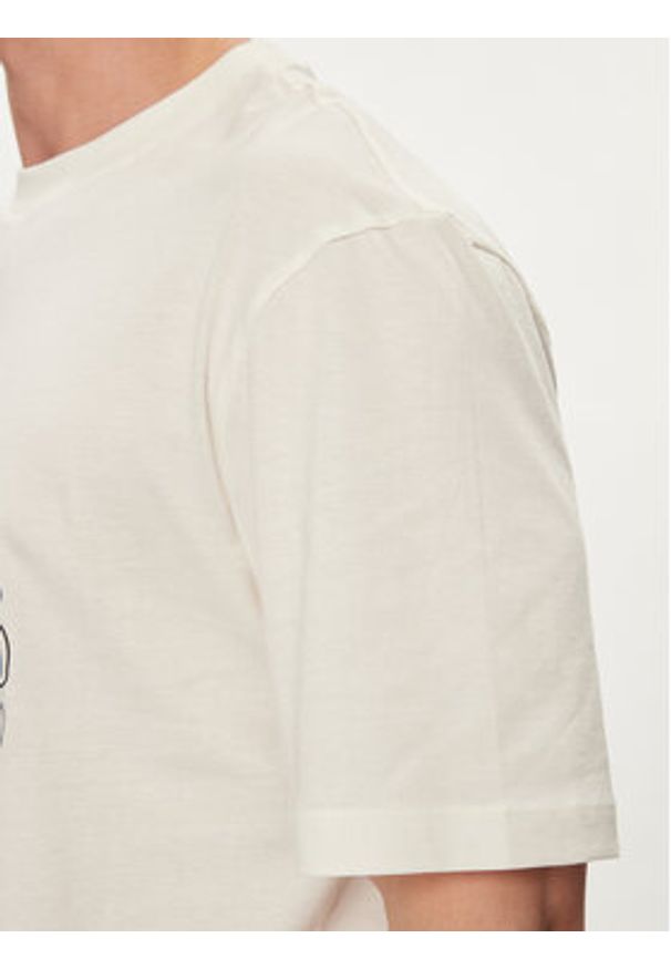 Hugo T-Shirt Nune 50515317 Écru Regular Fit. Materiał: bawełna