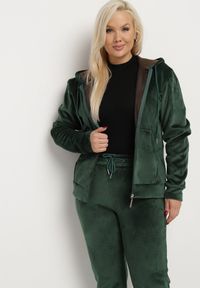 Born2be - Ciemnozielony Welurowy Komplet Dresowy z Polarem Spodnie i Bluza Seviona. Kolekcja: plus size. Kolor: zielony. Materiał: polar, welur, dresówka #7