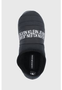 Calvin Klein Jeans Kapcie YW0YW00412 kolor czarny. Nosek buta: okrągły. Kolor: czarny. Materiał: poliester, materiał, guma #3