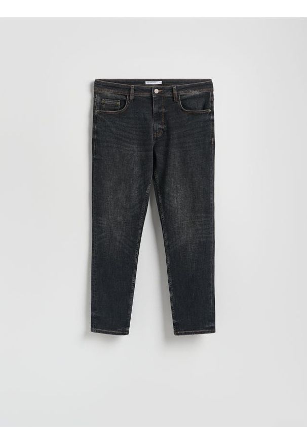 Reserved - Jeansy slim z efektem sprania - czarny. Kolor: czarny