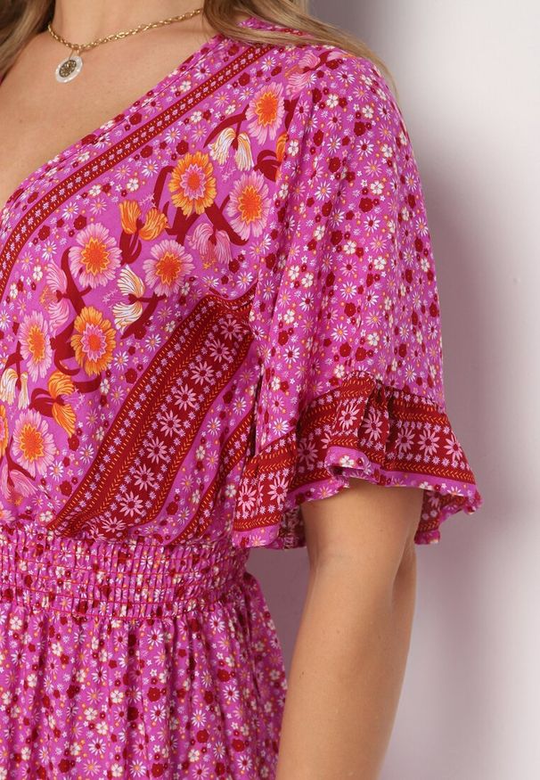 Born2be - Fioletowy Bawełniany Kombinezon z Gumkami w Pasie i Kopertowym Dekoltem Zapinany z Tyłu na Guziki Lorrania. Okazja: na co dzień. Kolor: fioletowy. Materiał: bawełna. Długość rękawa: krótki rękaw. Długość: krótkie. Styl: elegancki, casual, wizytowy