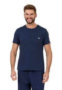Emporio Armani - EMPORIO ARMANI Granatowy męski t-shirt bande logo, Rozmiar L. Kolor: niebieski
