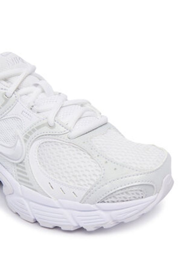 Nike Sneakersy V5 RNR HQ7901 Biały. Kolor: biały. Materiał: mesh, materiał