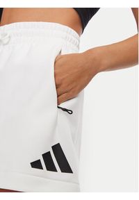 Adidas - adidas Szorty sportowe Z.N.E. JJ4678 Biały Loose Fit. Kolor: biały. Materiał: bawełna, syntetyk