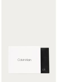 Calvin Klein Jeans - Portfel skórzany. Kolor: czarny. Materiał: skóra. Wzór: gładki #3