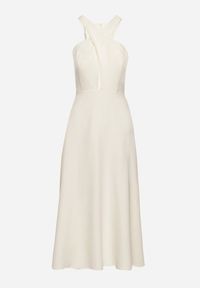 Born2be - Żółta Rozkloszowana Sukienka z Wiskozą i Dekoltem Typu Halter Dolienna. Typ kołnierza: dekolt halter. Kolor: żółty. Materiał: wiskoza. Typ sukienki: rozkloszowane. Styl: elegancki #6