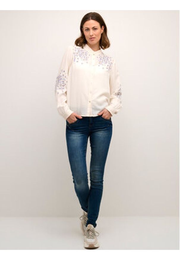 Cream Koszula Crvellan 10611734 Biały Regular Fit. Kolor: biały. Materiał: wiskoza