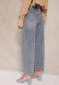 Renee - Niebieskie Jeansy High Waist z Bawełną o Kroju Mom Fit Efalina. Okazja: na co dzień. Stan: podwyższony. Kolor: niebieski. Styl: casual, elegancki