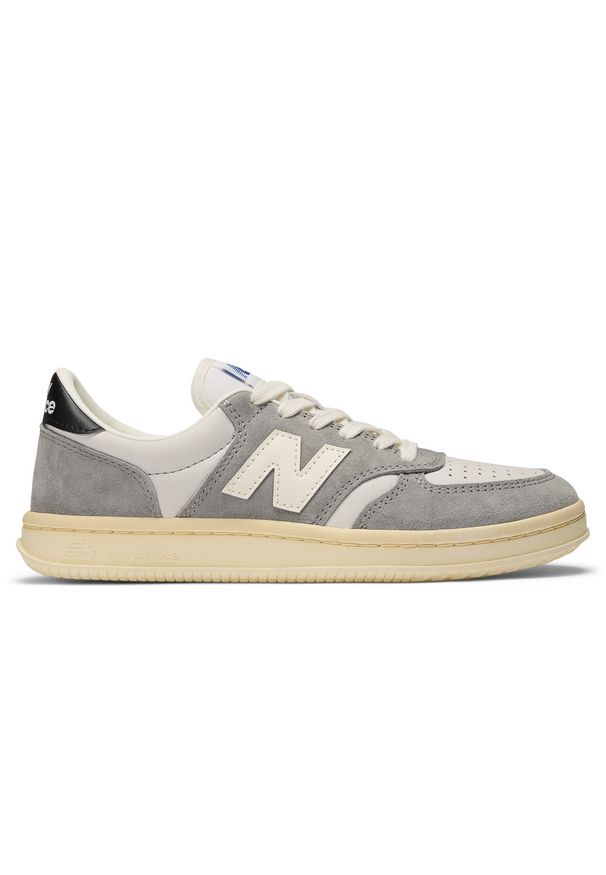 Buty unisex New Balance CT500OGA – szare. Kolor: szary. Materiał: skóra, guma, nubuk, zamsz. Szerokość cholewki: normalna. Sport: tenis