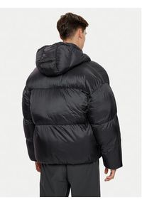 Alpha Industries Kurtka zimowa 148130 Czarny Regular Fit. Kolor: czarny. Materiał: syntetyk. Sezon: zima
