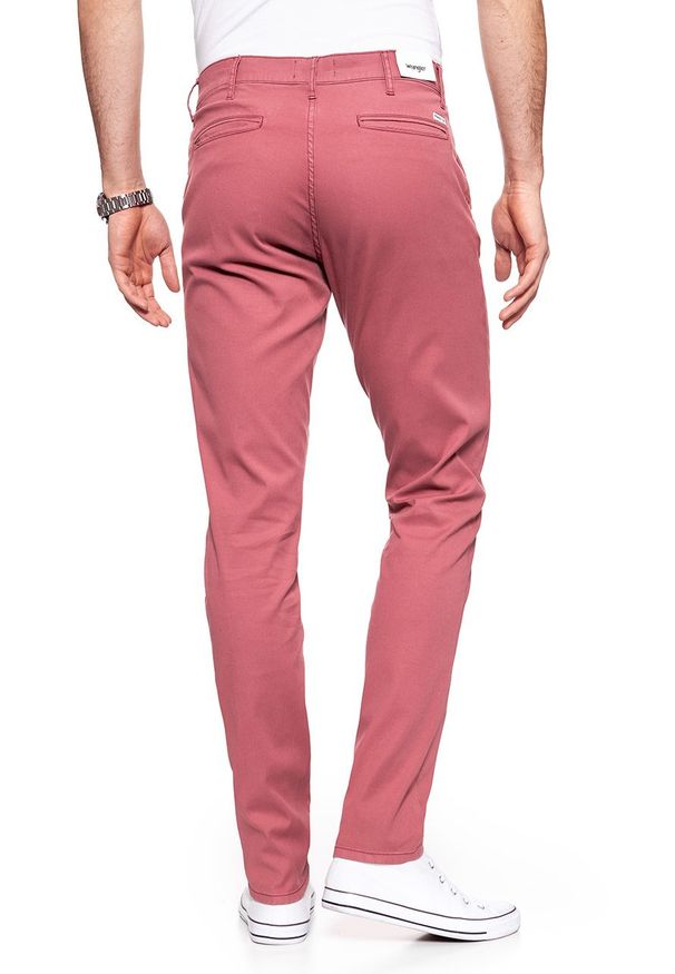 Wrangler - WRANGLER SPODNIE MĘSKIE CHINO BRICK RED W16LHE68G 112127313. Materiał: materiał