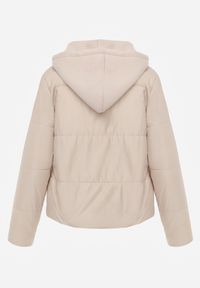 Renee - Ciemnobeżowa Pikowana Kurtka z Odpinanym Kapturem z Tkaniny Kaliran. Okazja: na spacer. Kolor: beżowy. Materiał: tkanina. Długość rękawa: długi rękaw. Długość: długie. Styl: sportowy, elegancki #5