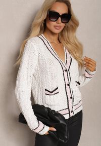 Renee - Beżowy Kardigan z Wiskozą na Guziki z Paskami Liathalie. Okazja: na co dzień. Kolor: beżowy. Materiał: wiskoza. Styl: klasyczny, casual, elegancki