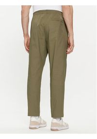 New Balance Spodnie dresowe MP41575 Zielony Regular Fit. Kolor: zielony. Materiał: bawełna #4