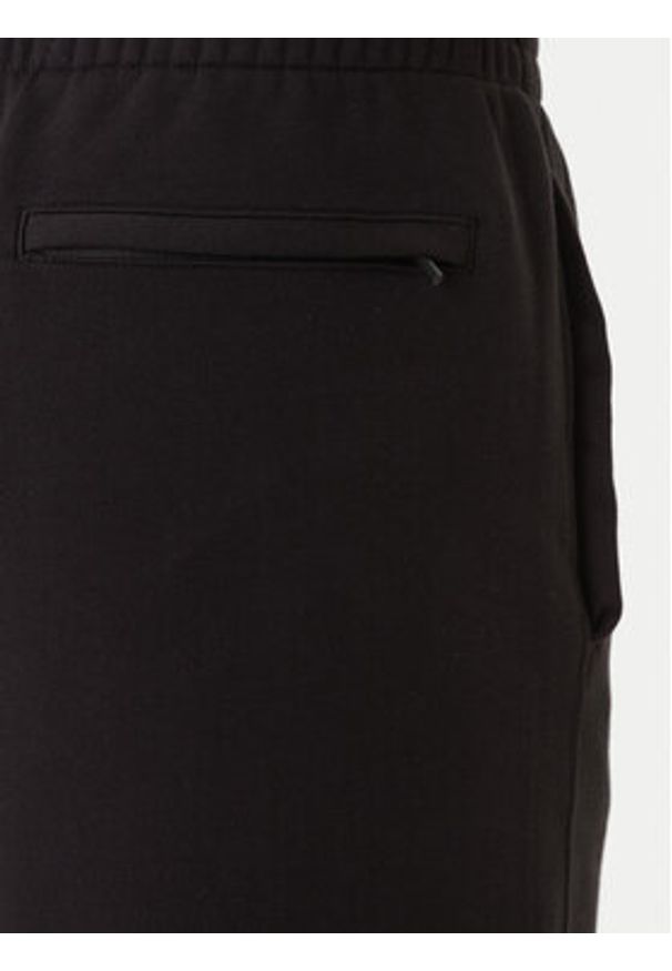 Calvin Klein Spodnie dresowe Nano Standard Logo LV04LF247G Czarny Regular Fit. Kolor: czarny. Materiał: bawełna