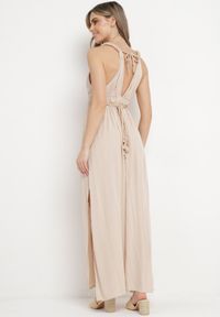 Born2be - Beżowy Kombinezon z Lnu i Wiskozy z Szerokimi Rozciętymi Nogawkami Yaneisa. Okazja: na randkę, na urodziny, na imprezę. Kolor: beżowy. Materiał: wiskoza, len. Długość rękawa: na ramiączkach. Styl: elegancki #4