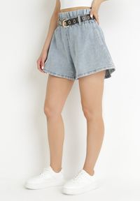 Born2be - Jasnoniebieskie Jeansowe Szorty z Szeroką Gumką w Pasie i Dodatkowym Paskiem ze Sprzączką Delilata. Stan: podwyższony. Kolor: niebieski. Materiał: jeans. Sezon: lato, wiosna #4