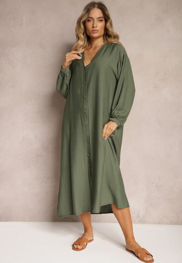 Renee - Ciemnozielona Sukienka w Stylu Koszulowym z Bufiastymi Rękawami i Wiskozą Denisea. Typ kołnierza: dekolt w serek. Kolor: zielony. Materiał: wiskoza. Typ sukienki: koszulowe. Styl: klasyczny, elegancki