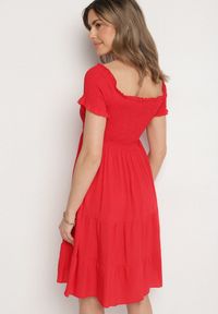 Born2be - Czerwona Bawełniana Sukienka Typu Hiszpanka Tolowena. Typ kołnierza: dekolt hiszpanka. Kolor: czerwony. Materiał: bawełna. Sezon: lato. Styl: elegancki #5